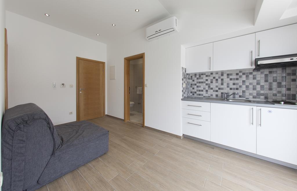 Apartments Villa Klara Baška Voda Dış mekan fotoğraf