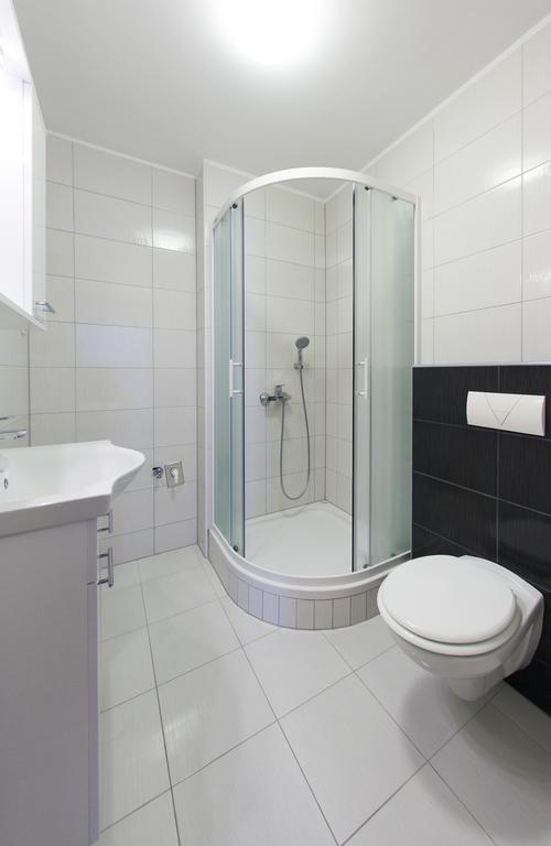Apartments Villa Klara Baška Voda Dış mekan fotoğraf